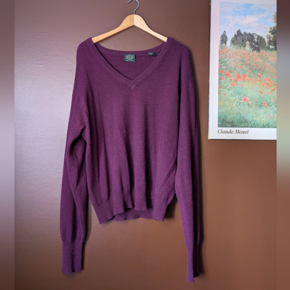 Vintage Saddles 100% Cashmere Purple V-Neck Sweater